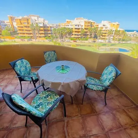 Апартаменти Casa De Flores Торрев'єха